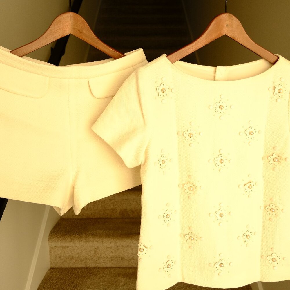 Ochirly Womens Summer Fashion Set, White Set, with Extra Cream Shorts